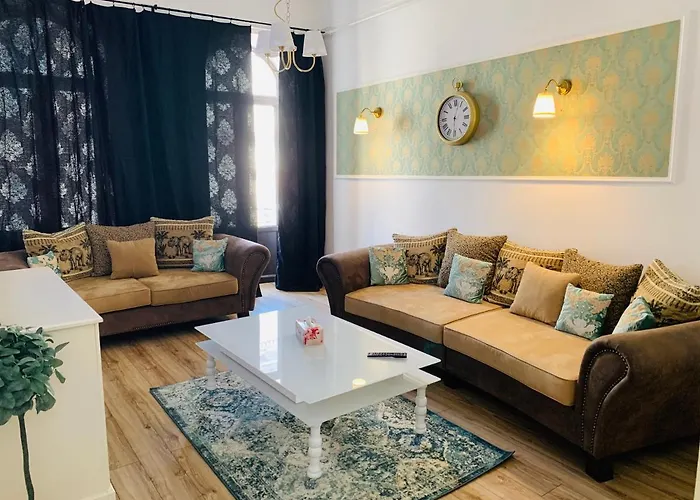 Grand Royal Apartment Old Town